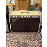 Consigned 1963 Fender Twin-Amp,
w/ Repro Footswitch