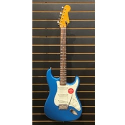 Squier Classic Vibe '60s Stratocaster® Electric Guitar - Lake Placid Blue