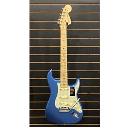 Fender American Performer Stratocaster® with Deluxe Gig Bag - Satin Lake Placid Blue